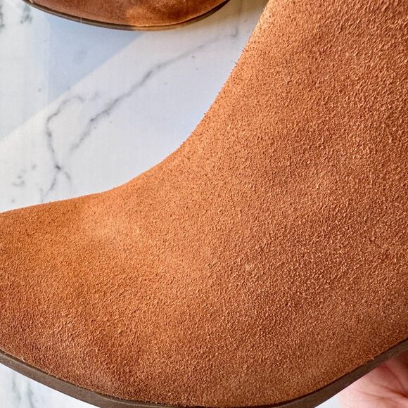 NIB FRYE Women's Judy Zip Bootie Cognac Boots 10 B US - Picture 14 of 15